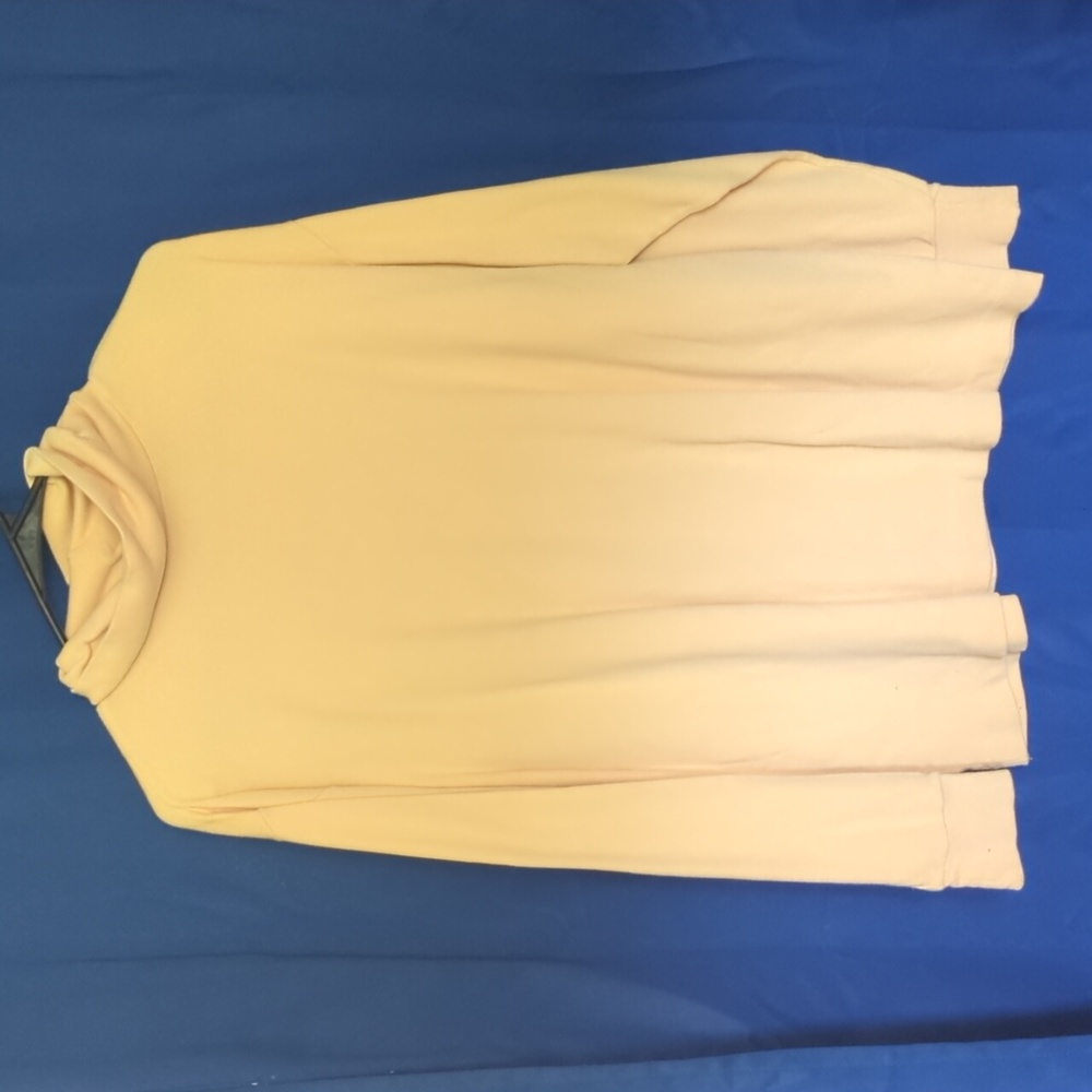 Eagle's Eye Yellow Turtle Neck
